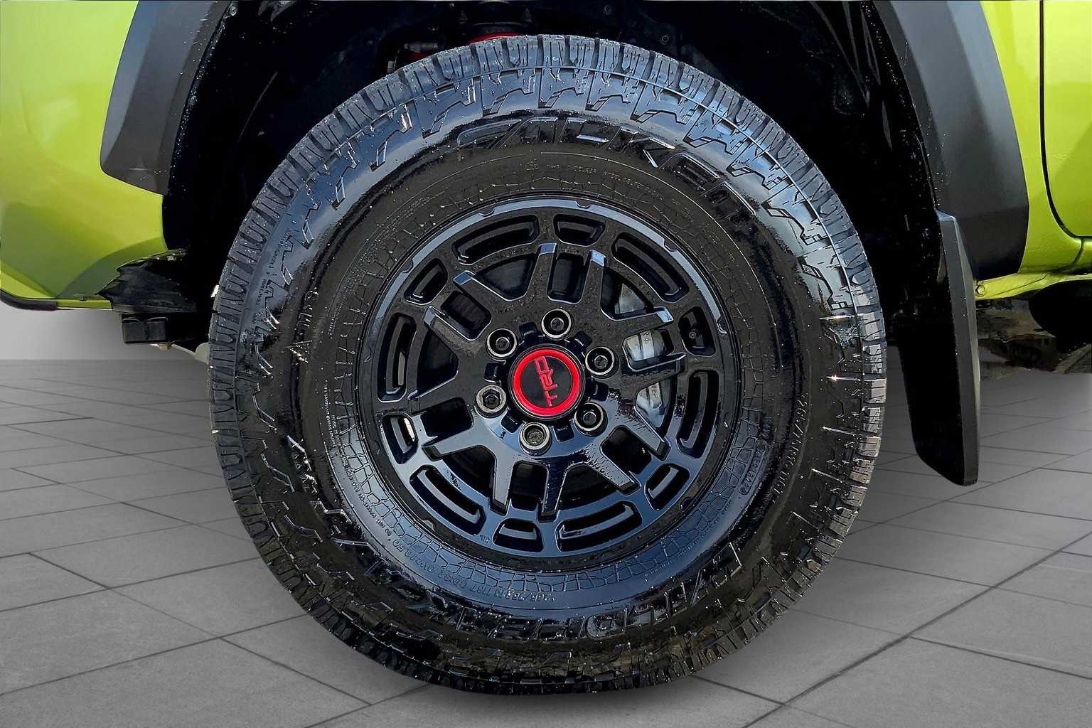 2022 Toyota Tacoma TRD Pro photo 10