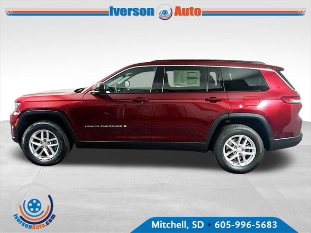 2025 Jeep Grand Cherokee Laredo X photo 3