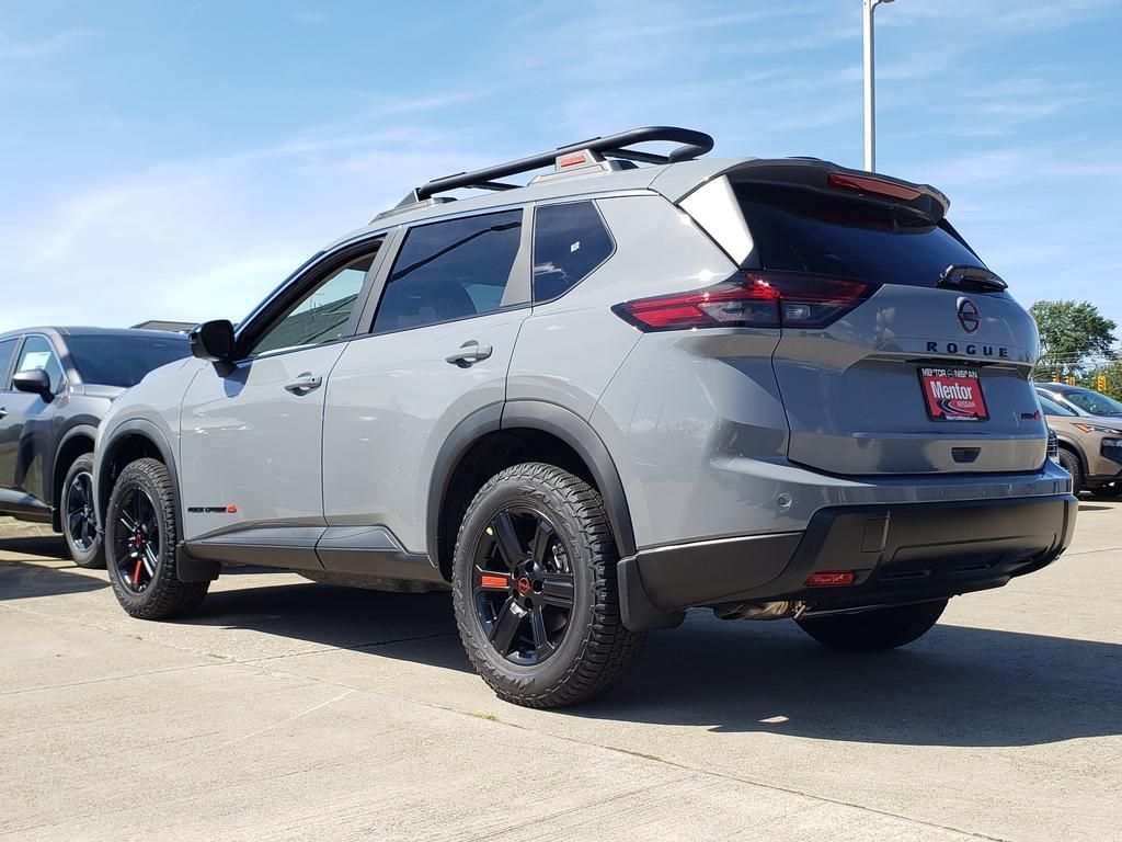 2026 Nissan Rogue SV photo 4