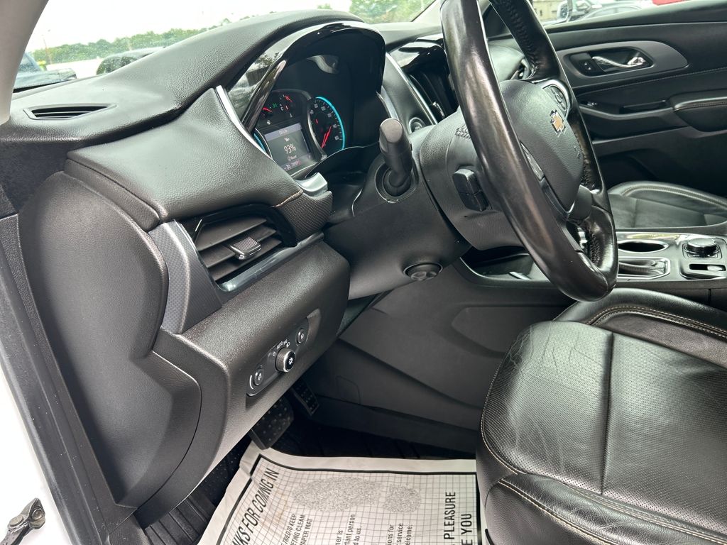 2020 Chevrolet Traverse Premier photo 21