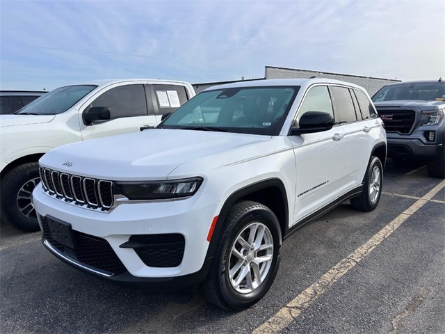 2023 Jeep Grand Cherokee Laredo