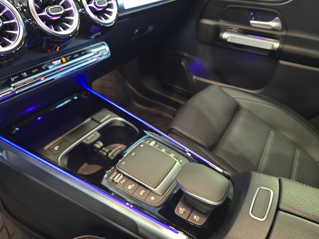 2022 Mercedes Benz GLB AMG 35 photo 24