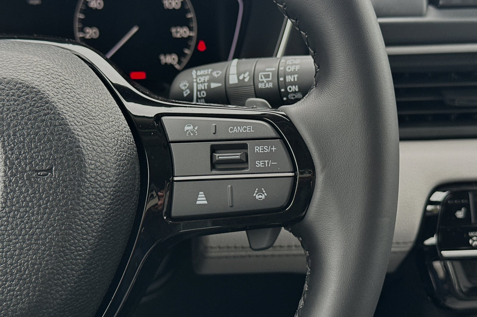 2025 Honda Pilot Touring photo 29
