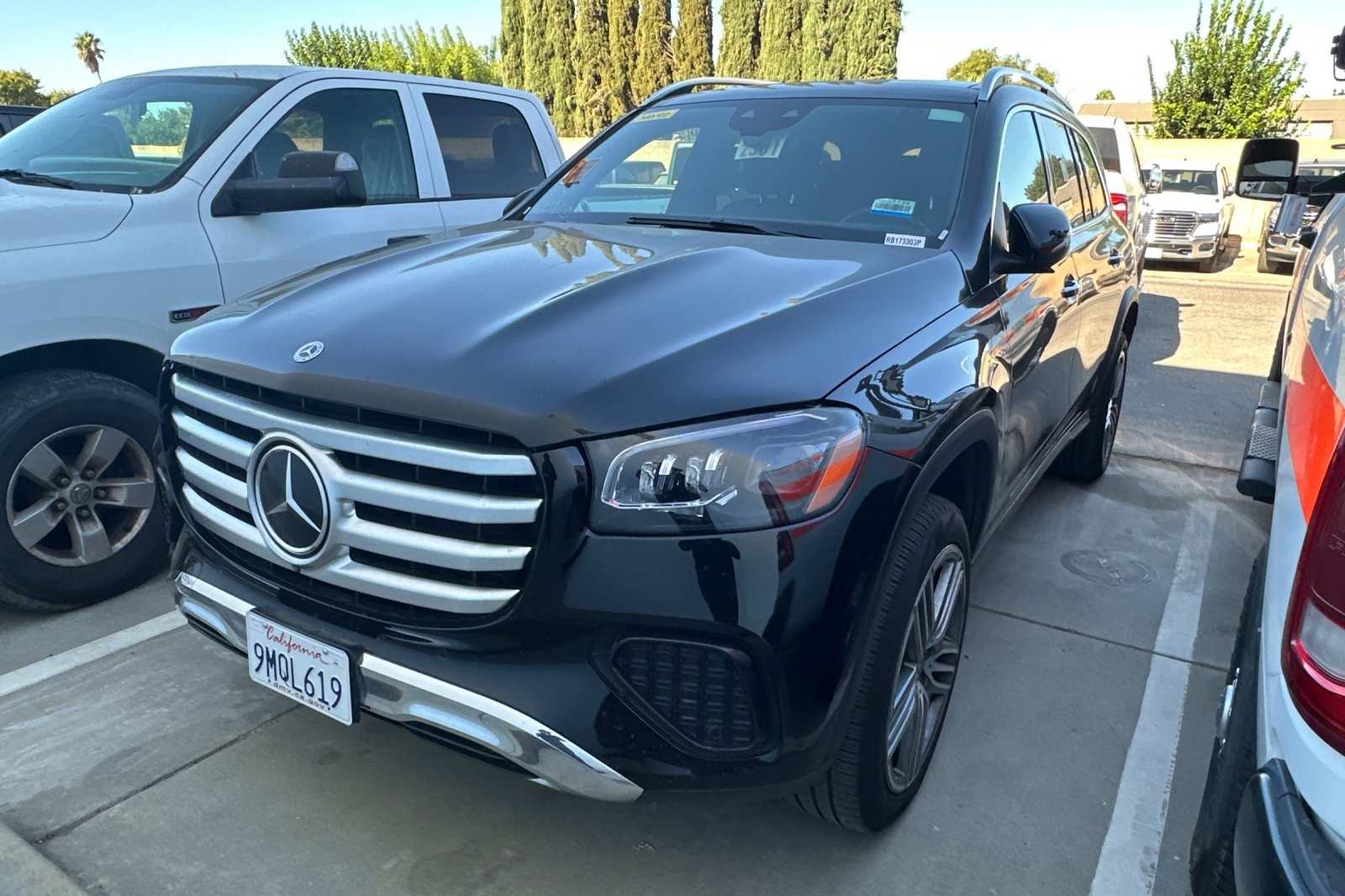 2024 Mercedes Benz GLS 450 photo 2