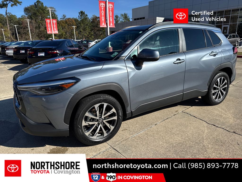 2023 Toyota Corolla Cross XLE's photo
