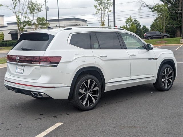 2025 Volkswagen Atlas SEL Premium R-Line photo 3
