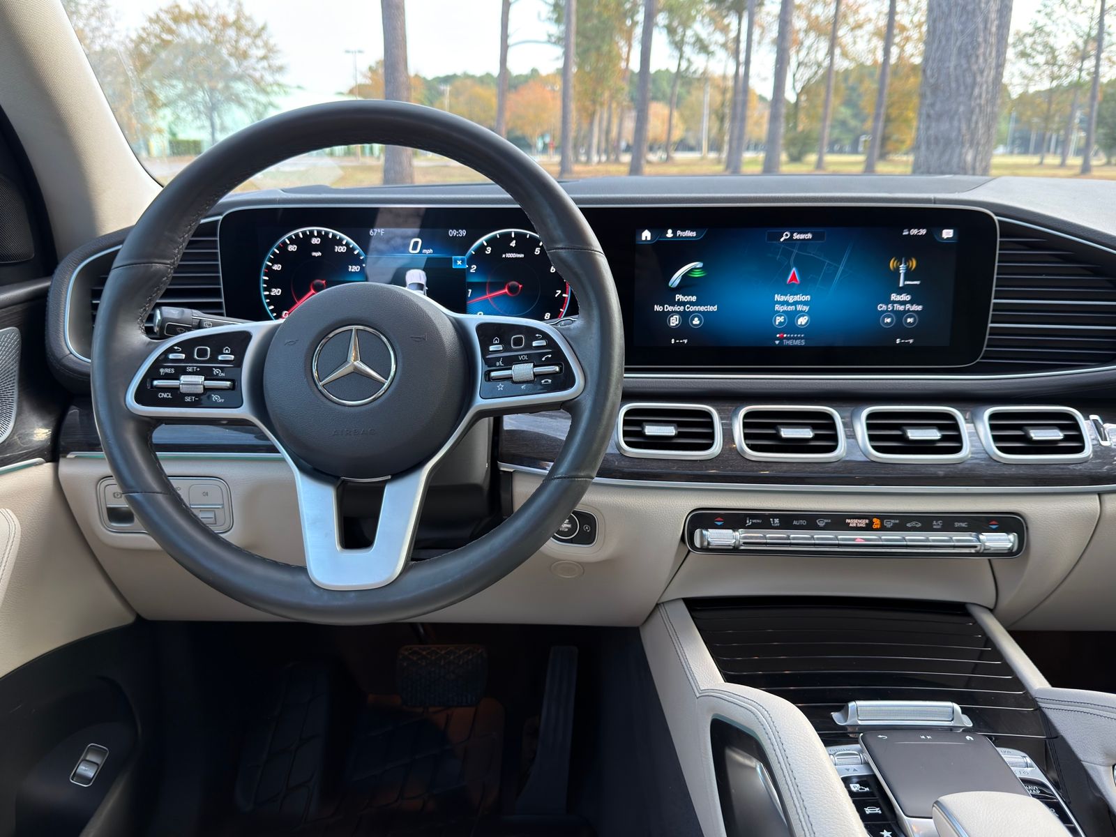 2020 Mercedes Benz GLS 450 4MATIC photo 3