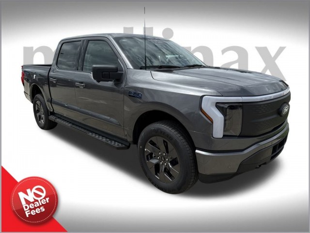 2025 Ford F-150 Lightning Flash's photo