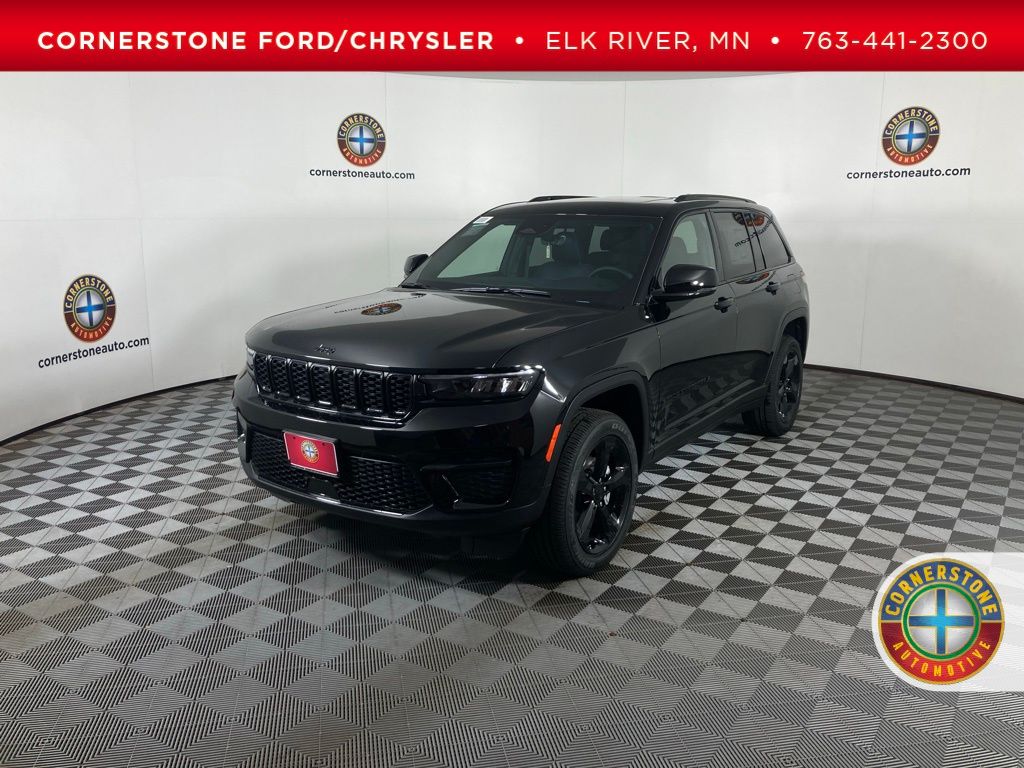 2025 Jeep Grand Cherokee Altitude's photo