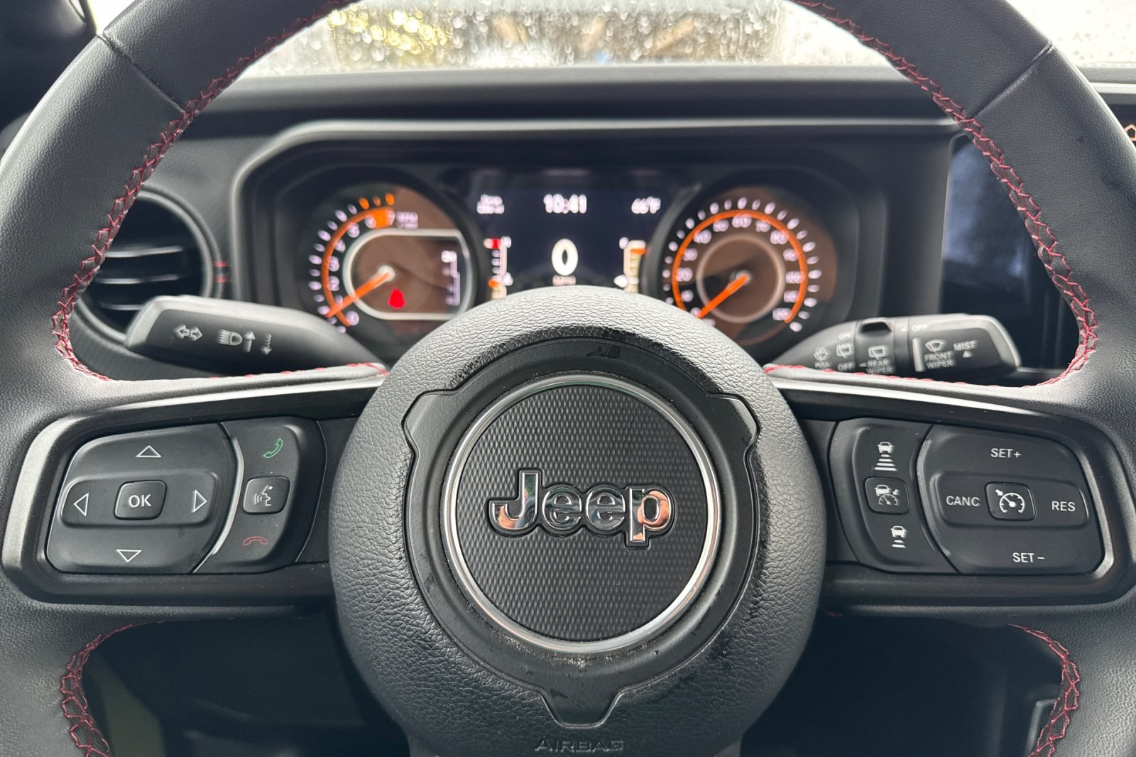 2024 Jeep Wrangler Rubicon photo 23