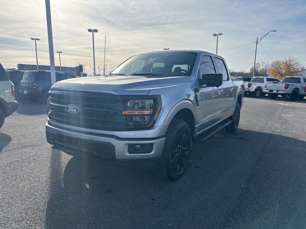 2025 Ford F-150 XLT's photo