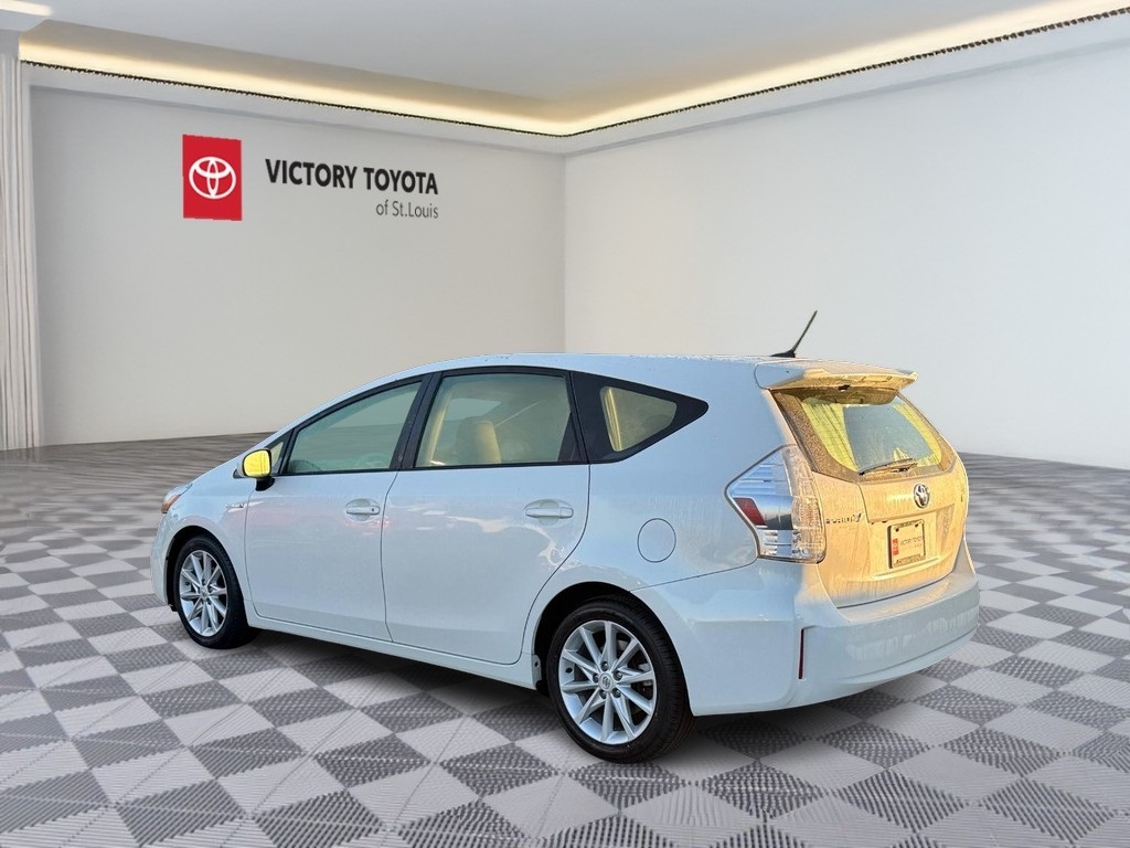 2012 Toyota Prius V Five photo 6