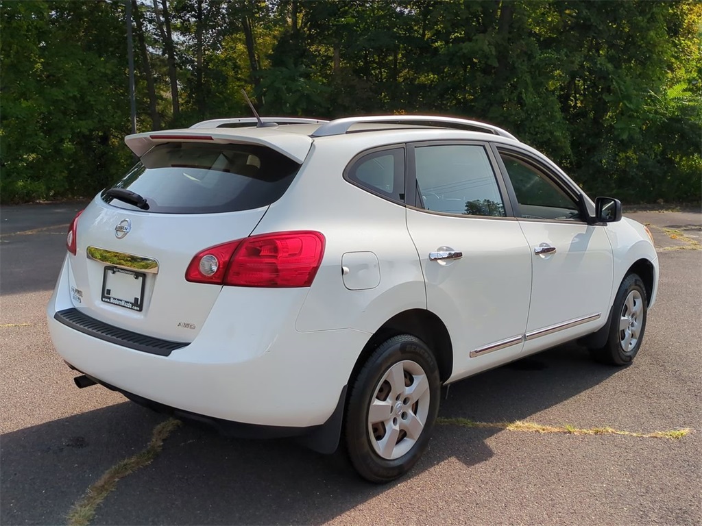 2014 Nissan Rogue Select S photo 4