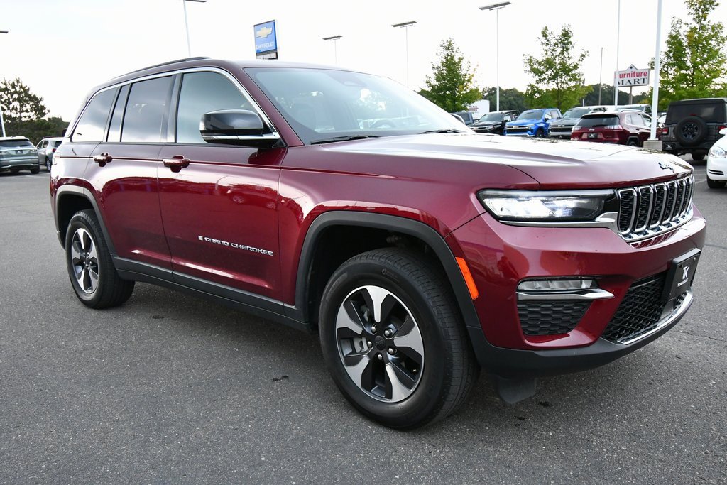 2024 Jeep Cherokee Limited 4xe photo 7