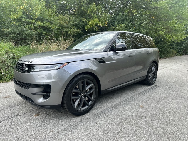 2025 Land Rover Range Rover Sport SE's photo