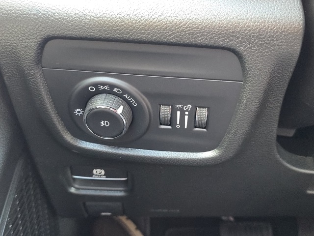 2025 Jeep Grand Cherokee Limited photo 11
