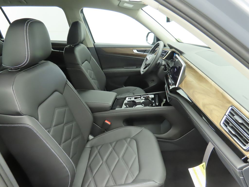 2026 Volkswagen Atlas SE Technology photo 19