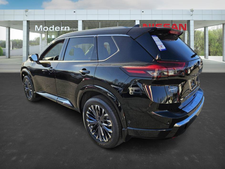 2025 Nissan Rogue Platinum photo 4