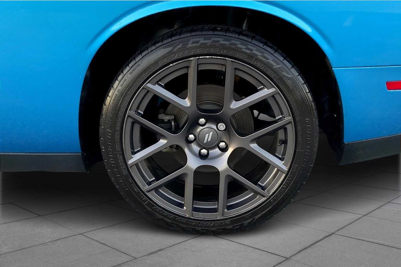 2018 Dodge Challenger R/T Shaker photo 8