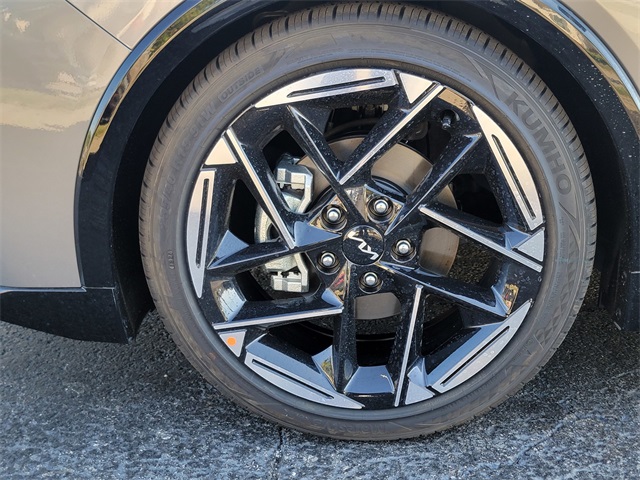 2025 Kia K4 GT-Line photo 9