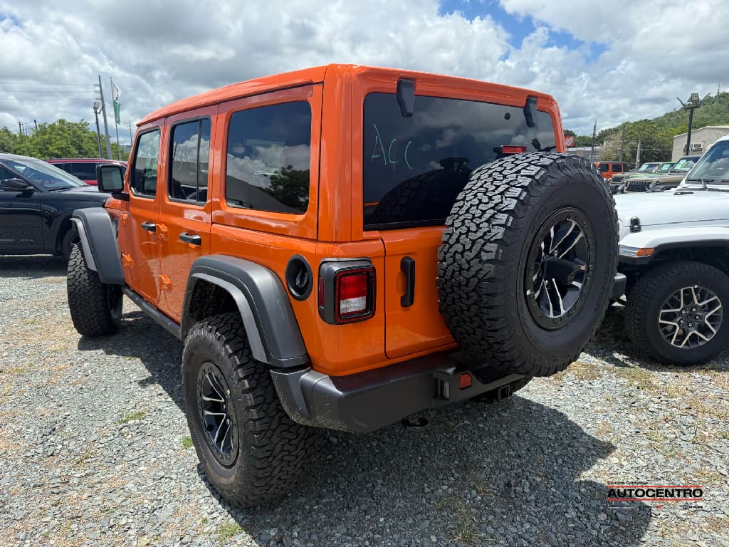2025 Jeep Wrangler photo 2