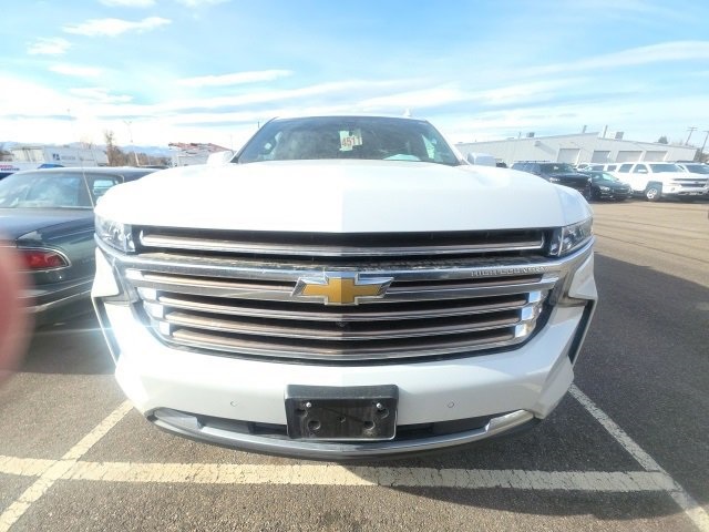 2021 Chevrolet Suburban High Country photo 2
