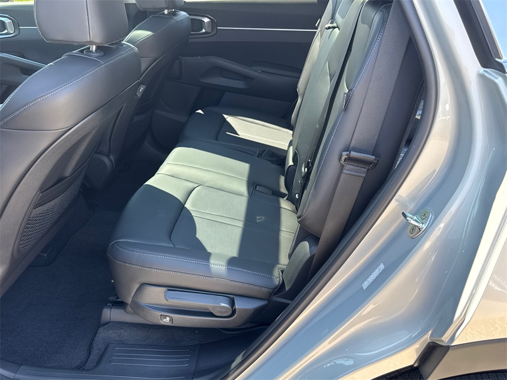 2026 Kia Sorento S photo 20