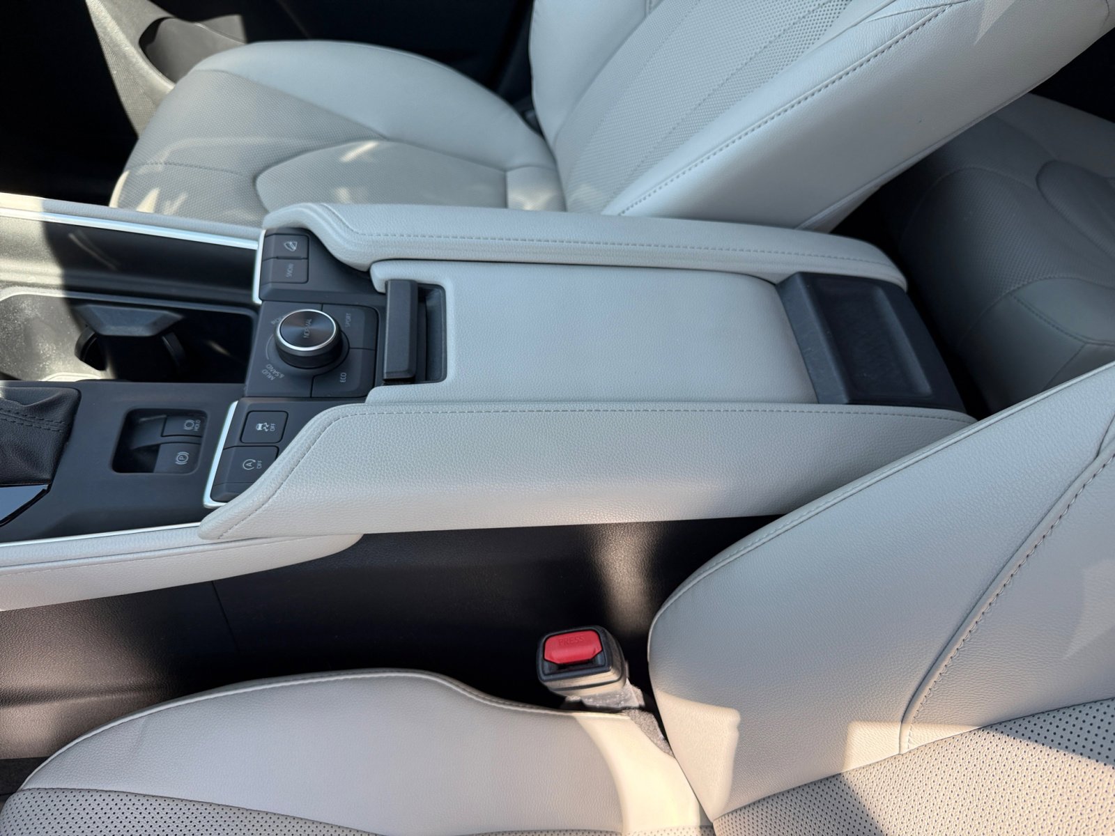 2024 Toyota Grand Highlander Platinum photo 14