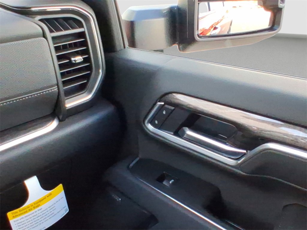 2026 Chevrolet Silverado 2500HD LTZ photo 17