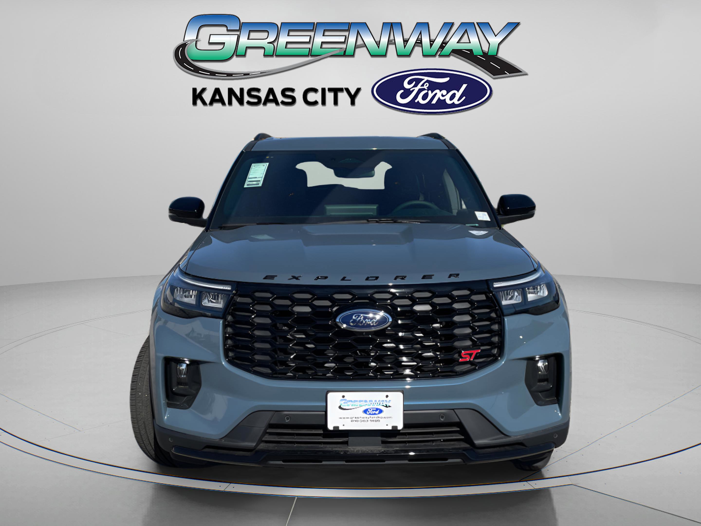 2025 Ford Explorer ST photo 2