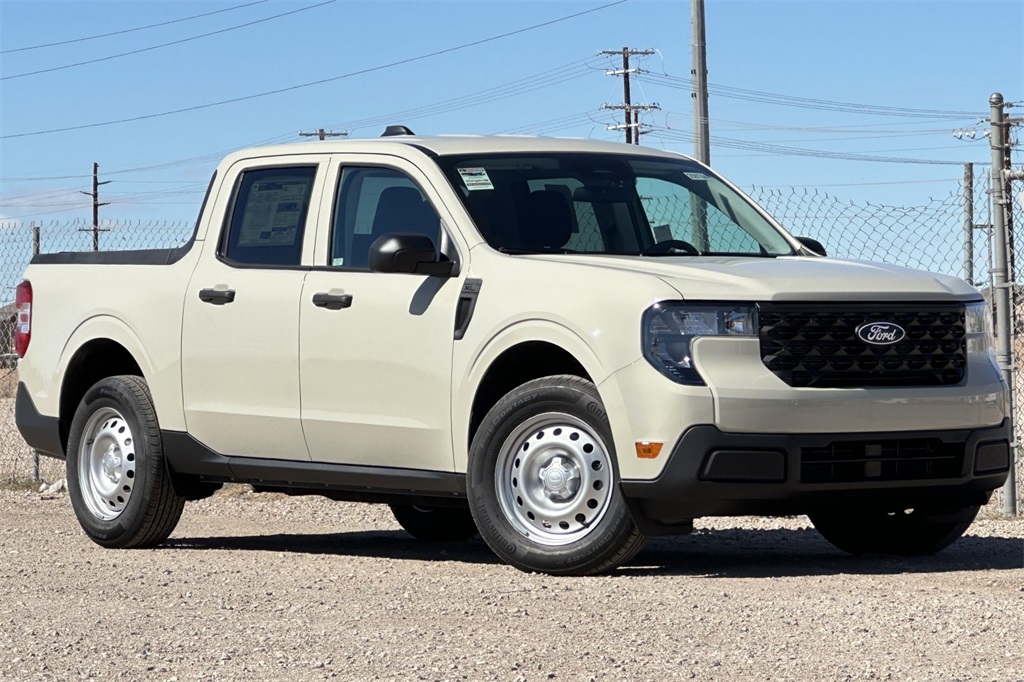 2025 Ford Maverick XL photo 2