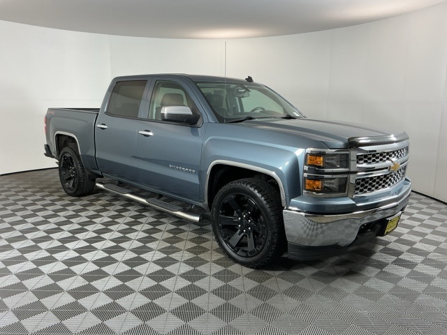 2014 Chevrolet Silverado 1500 LT photo 3