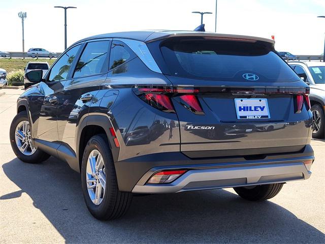2026 Hyundai Tucson SE photo 3