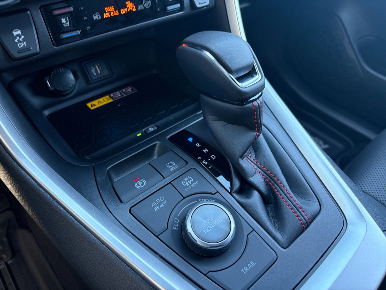 2025 Toyota RAV4 Prime XSE Premium photo 21