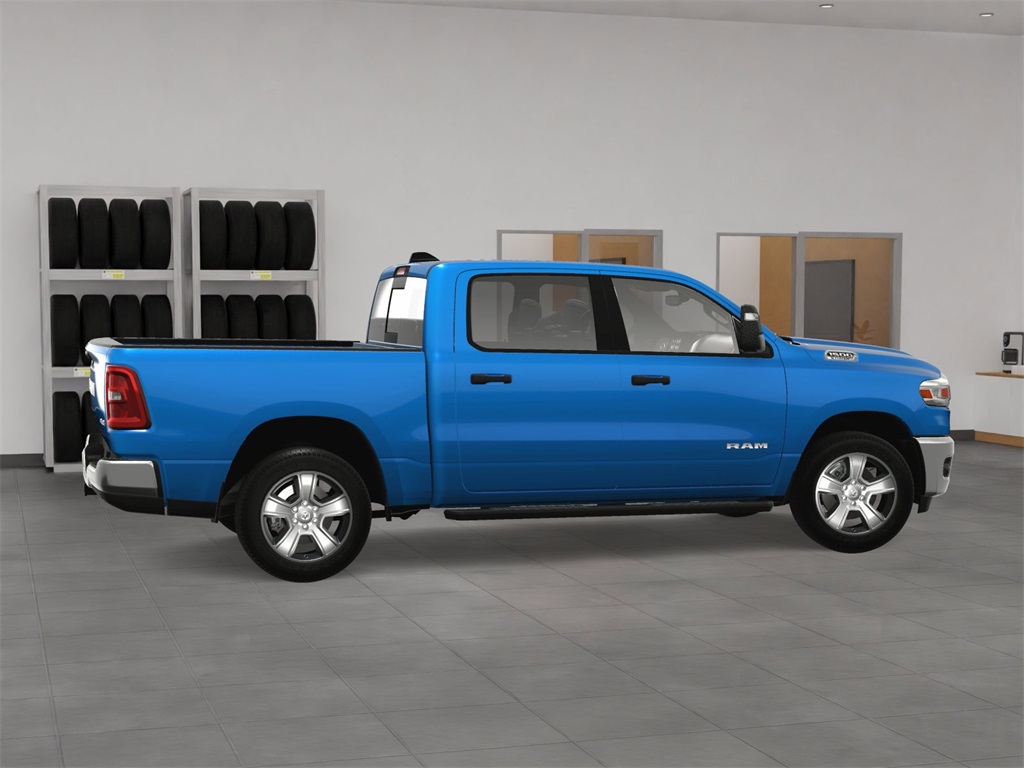 2025 Ram 1500 Tradesman photo 3