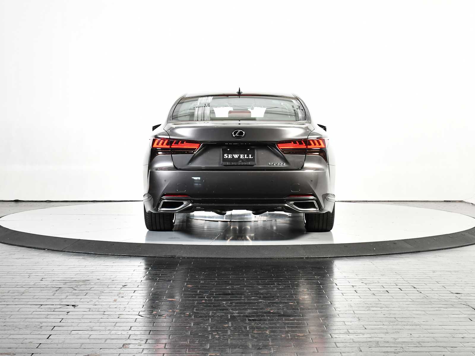 2023 Lexus LS 500 F SPORT photo 4