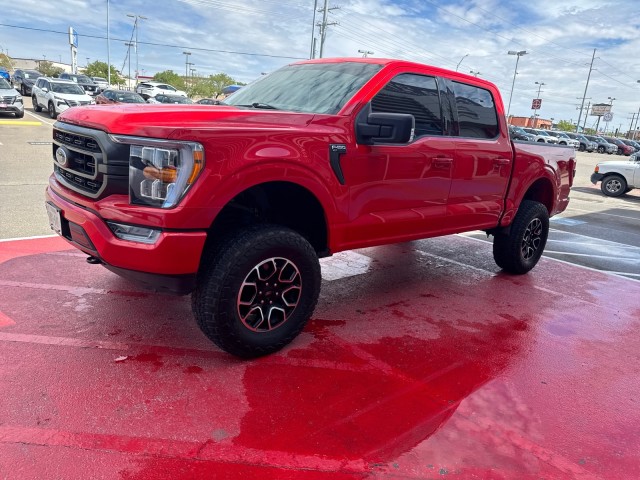 Used 2021 Race Red Ford XLT image 18