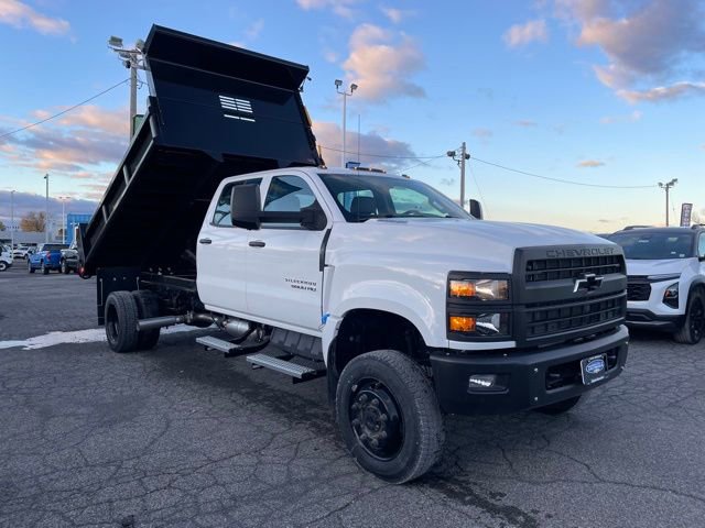 2024 Chevrolet Silverado 4500 Medium Duty Chassis Cab Work Truck's photo