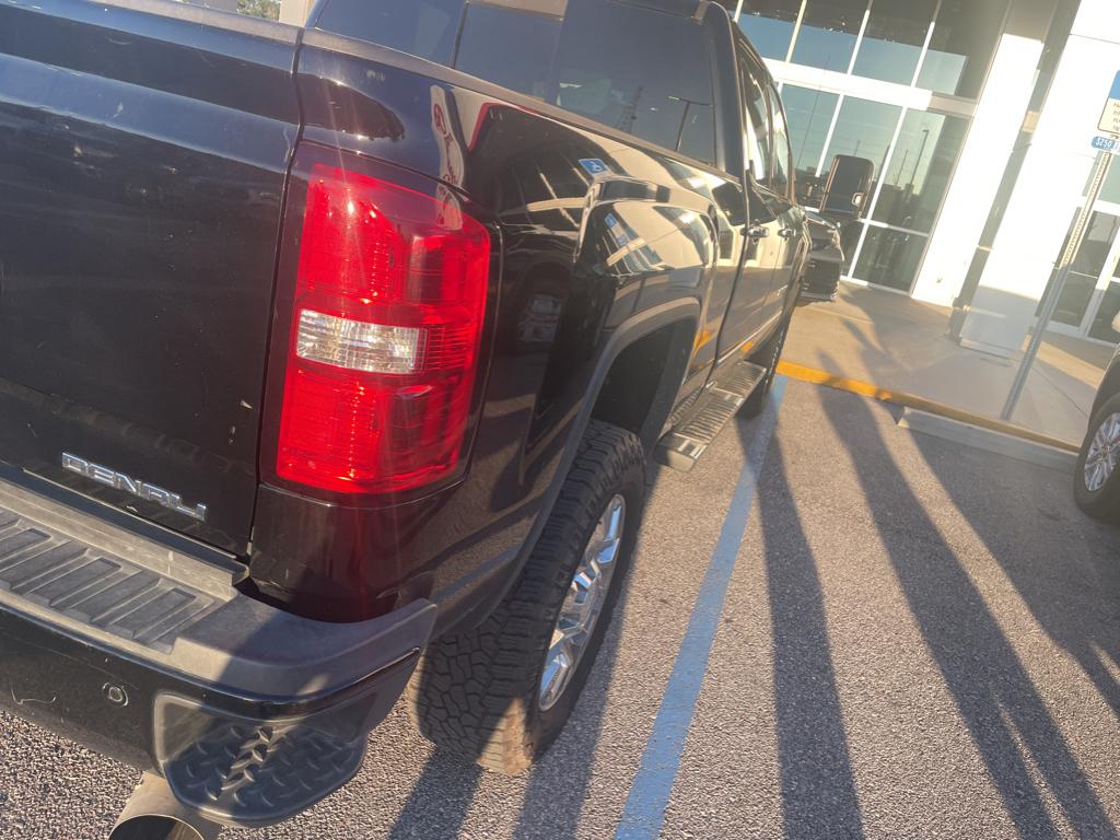 PreOwned 2019 GMC Sierra 2500 Denali LEATHER SUNROOF Crew Cab in Fort