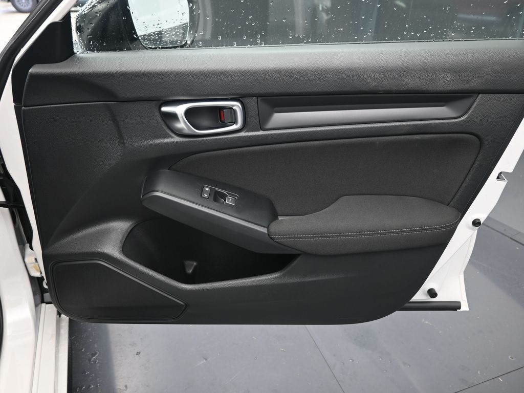 2025 Honda Civic Hatchback Sport photo 25