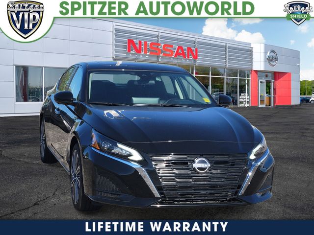 2025 Nissan Altima SL's photo