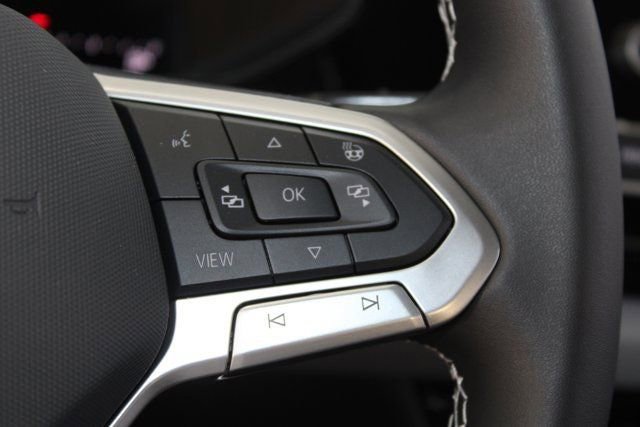 2024 Volkswagen Taos S photo 18