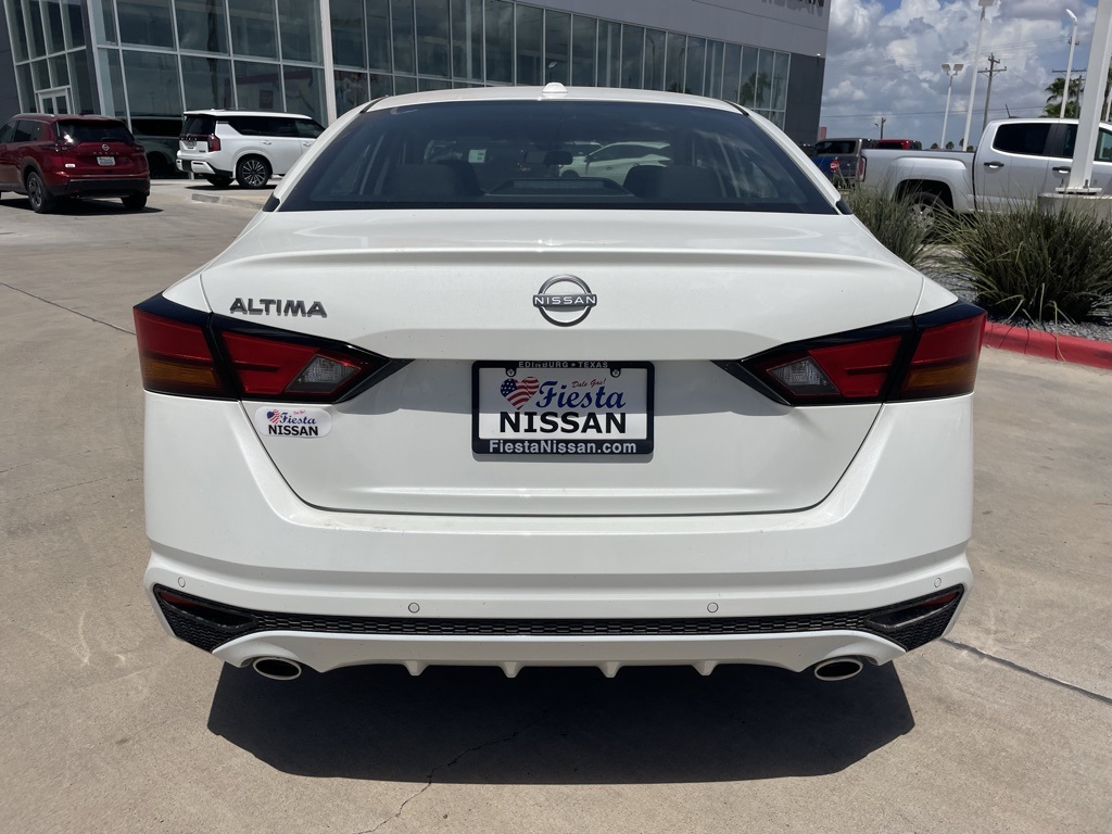 2025 Nissan Altima SV photo 4