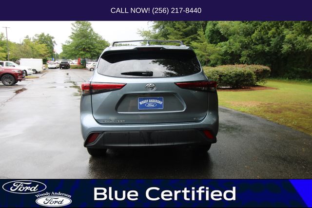 2021 Toyota Highlander XLE photo 4