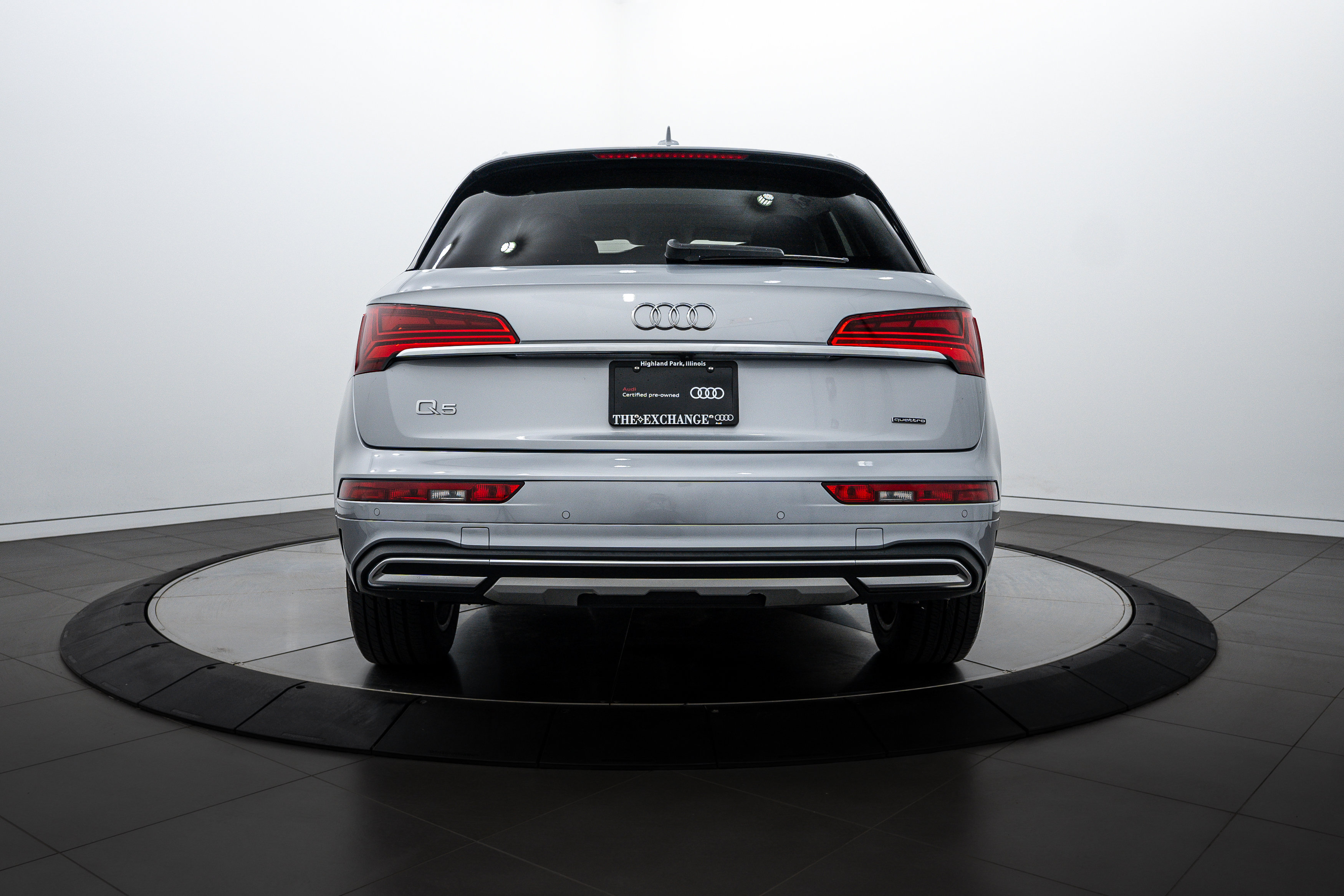 2022 Audi Q5 40 Premium Plus photo 14