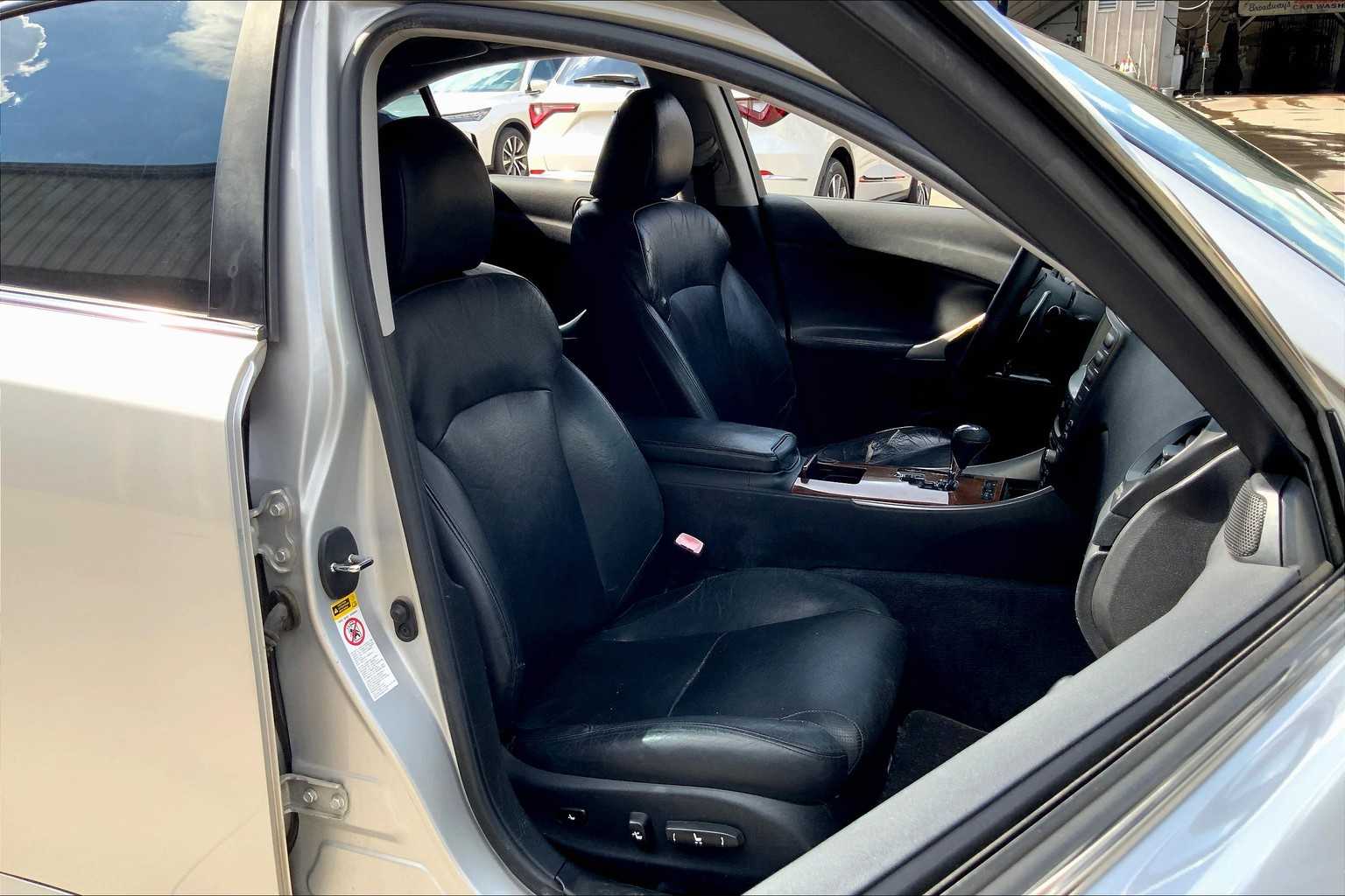 2007 Lexus IS 250 photo 8