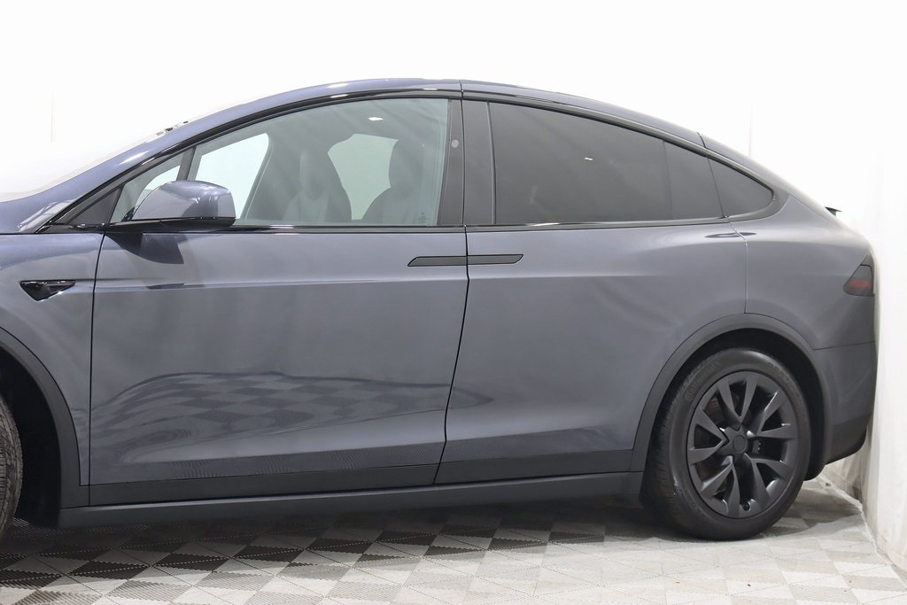 2022 Tesla Model X photo 2