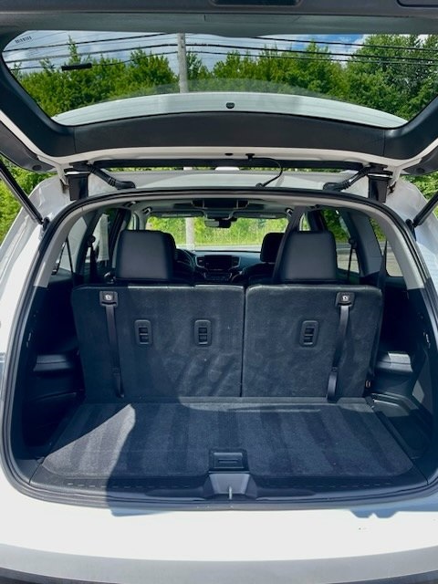 2022 Honda Pilot Touring photo 3