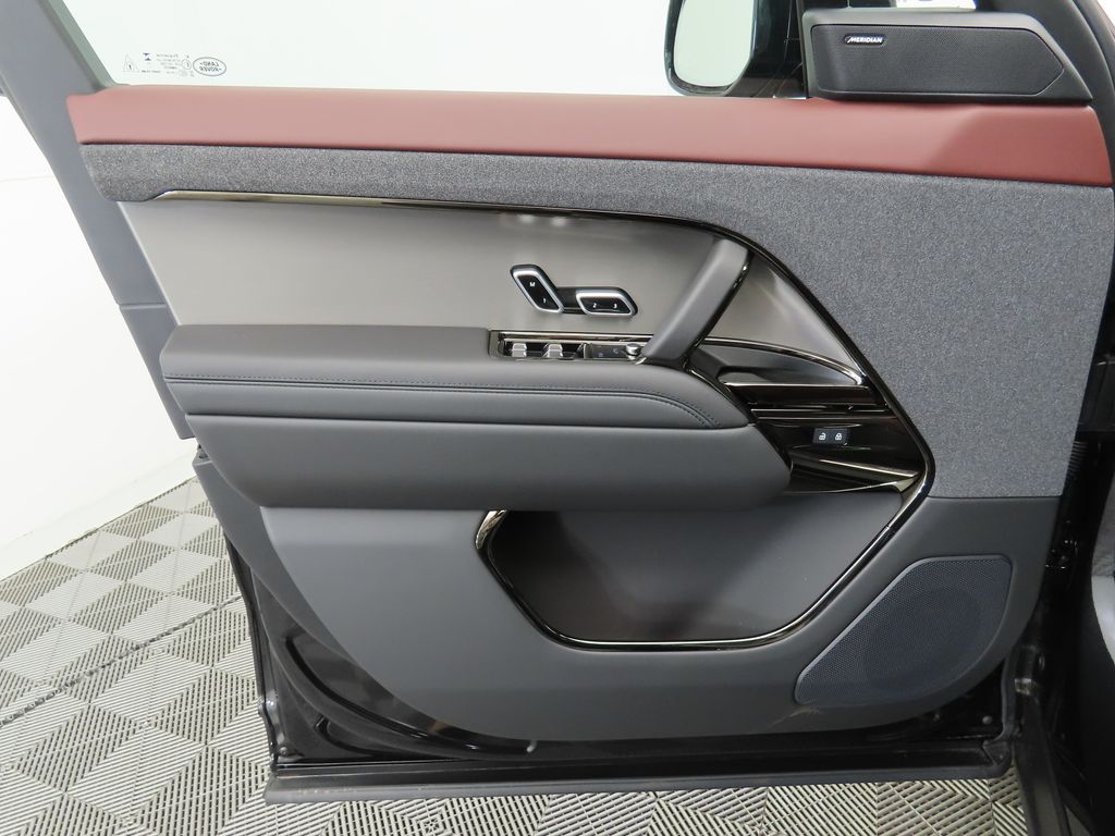 2025 Land Rover Range Rover Sport P530 Dynamic SE photo 20