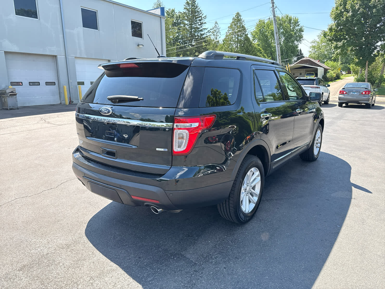 2015 Ford Explorer XLT photo 3